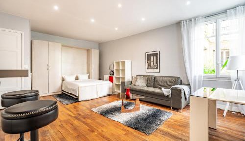 Suite Apartment