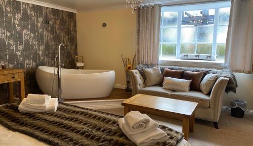 Garden Suite (dog friendly)