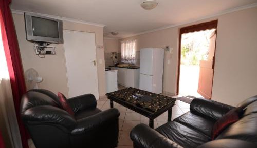 One-Bedroom Studio