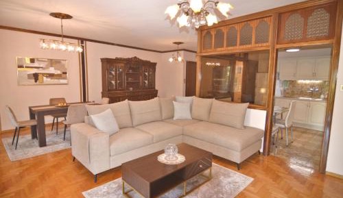 Two-Bedroom Apartment with Lake View
