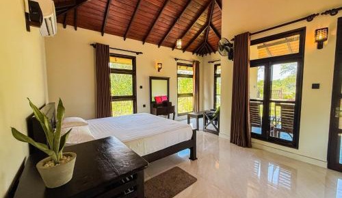 Double Room with Lake View