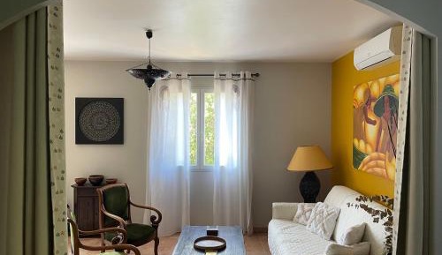 Apartment with Garden View
