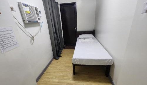 Single Room with Private Bathroom