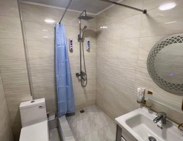 Triple Room with Bath
