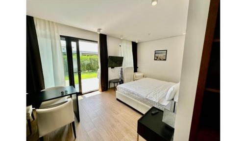 One-Bedroom Villa