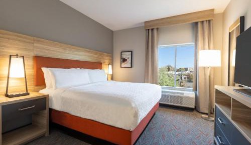 Two-Bedroom King Suite
