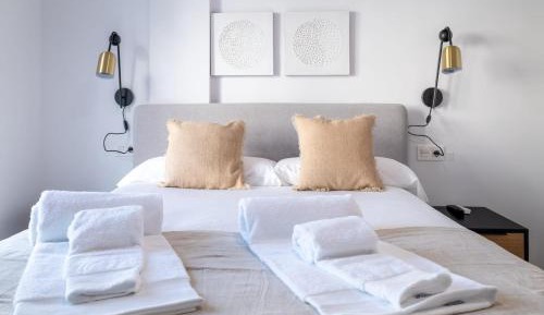 Three-Bedroom Apartment with Private Pool
