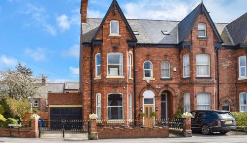 Eight-Bedroom House