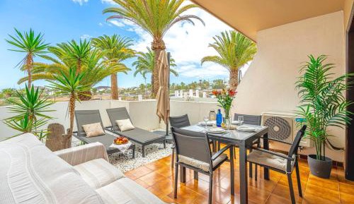 One-Bedroom Apartment with Garden View