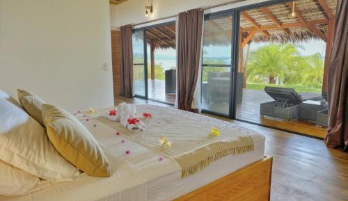 King Suite with Sea View