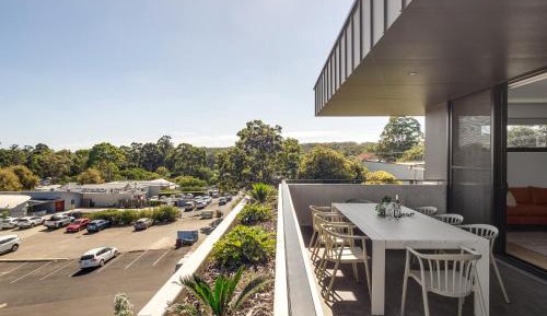 Three-Bedroom Premium Apartment with Balcony