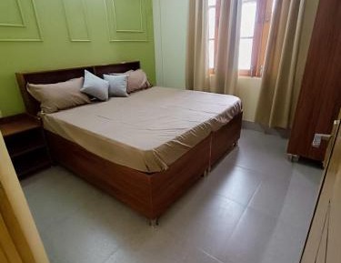 Standard Double Room with Shared Bathroom
