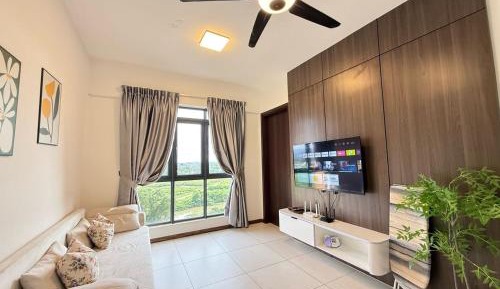 Family Two-Bedroom Apartment with View