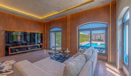 Villa with Private Pool