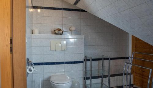 Studio Apartment with King Bed