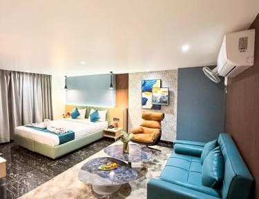Superior King Room