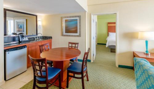 Queen Suite with Ocean View