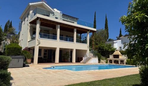 Villa with Sea View
