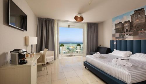 Privilege Room with 1 Double Bed and 1 Single Bed, Sea Front