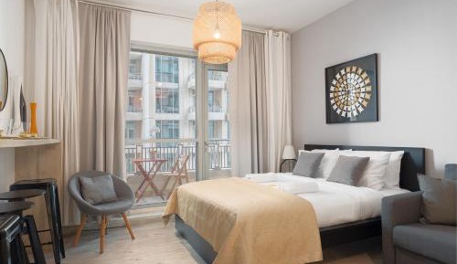 Studio Apartment with Balcony
