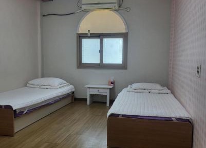 Twin Room with Shared Bathroom