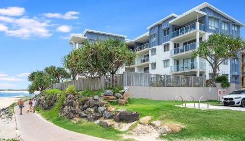 3 Bedroom Beach View Apartment