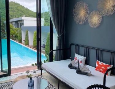 Suite with Pool View