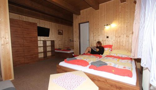 Quadruple Room with Mountain View