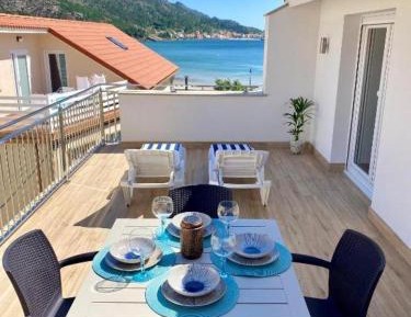 Two-Bedroom Deluxe Apartment