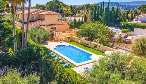 Five-Bedroom Villa
