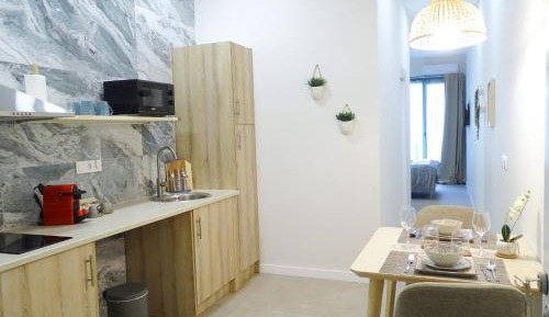 One-Bedroom Apartment - Non-Smoking