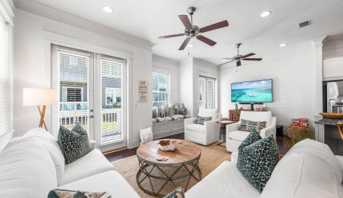 Three-Bedroom Holiday Home 