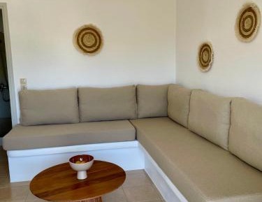 Apartment with Garden View