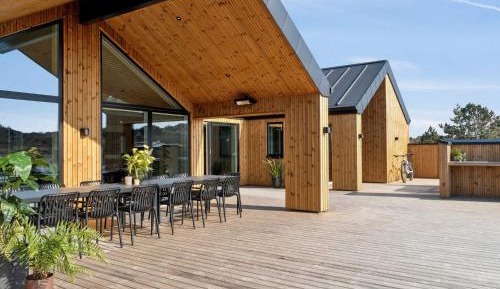 Six-Bedroom Holiday Home