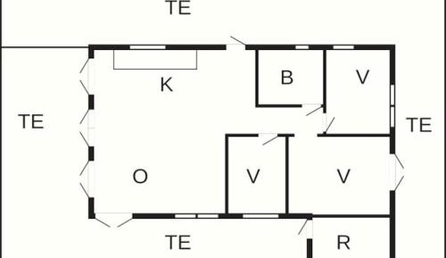 Three-Bedroom Holiday Home 