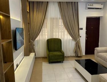 Deluxe Two-Bedroom Apartment with Garden View