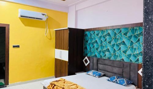 Single Room with Bath