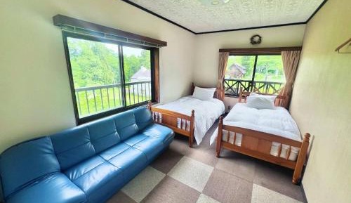 Triple Room with Shared Bathroom