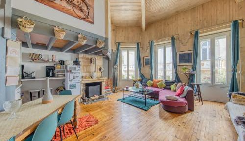 Superior One-Bedroom Apartment