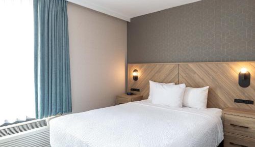 Standard Suite, 1 Queen Bed, Sofa Bed, Kitchen, W/D, Balcony