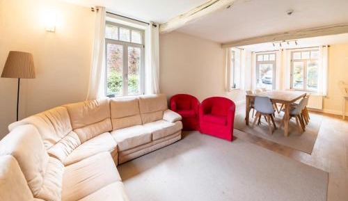 Three-Bedroom Holiday Home 