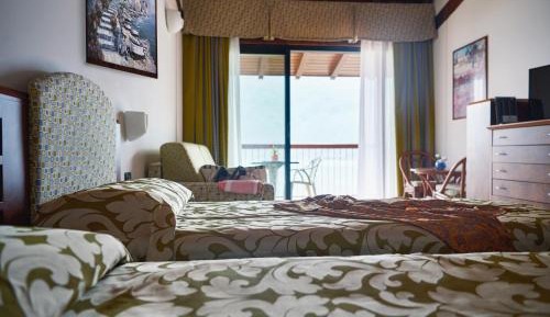  Double or Twin Room with Lake View