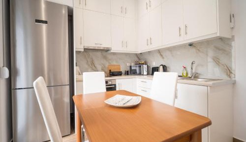 One-Bedroom Apartment with Balcony