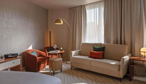 Junior King Suite
