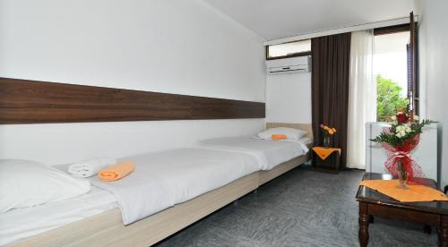 Twin Room with Sea View