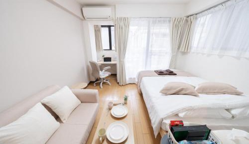 One-Bedroom Apartment with Balcony