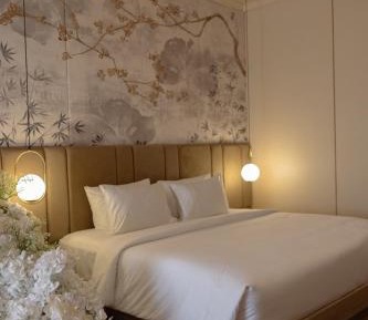 Deluxe King Suite