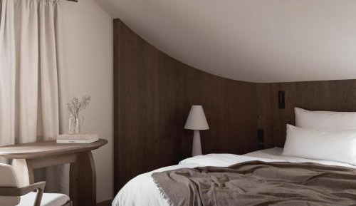 Junior Suite with Mountain View