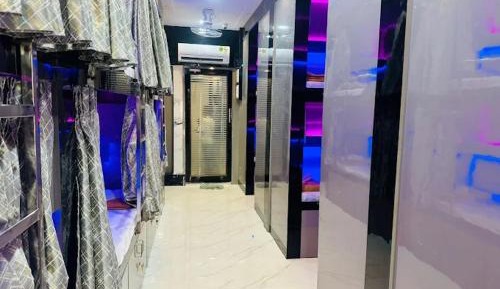 Bed in 10-Bed Mixed Dormitory Room