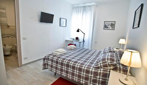 Double or Twin Room with Private Bathroom